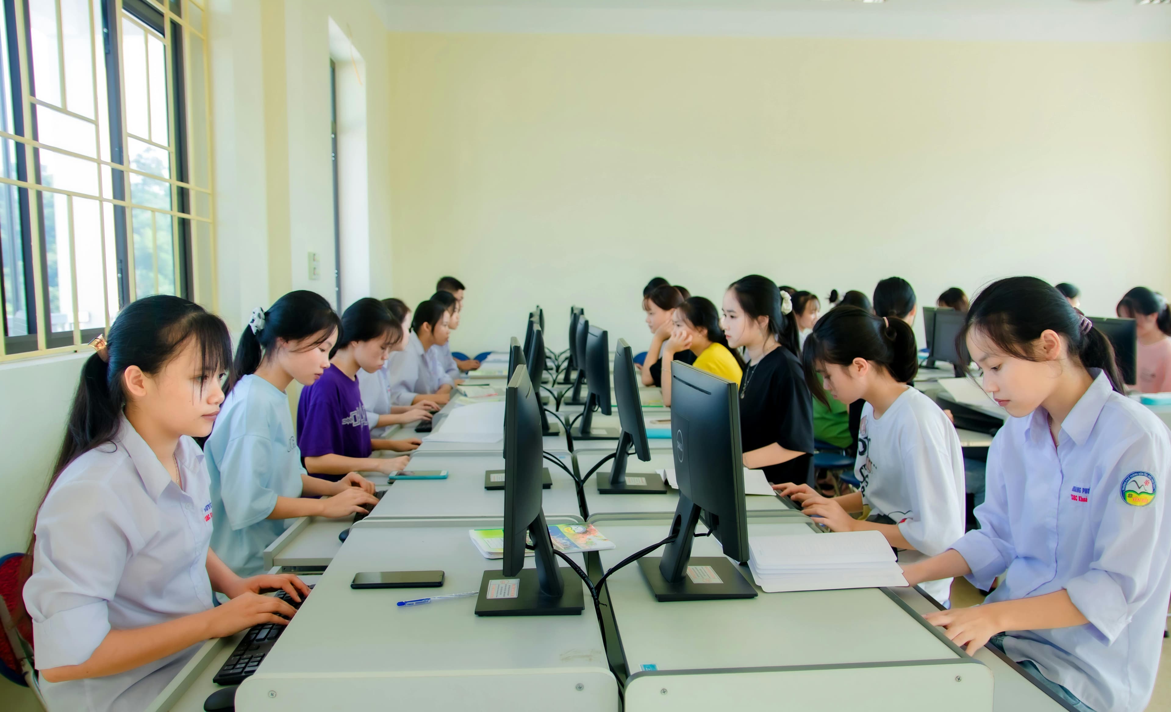 Students in computer lab
